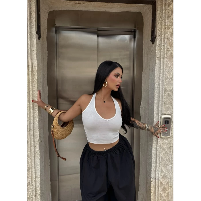 Beyaz Compack Basic Crop