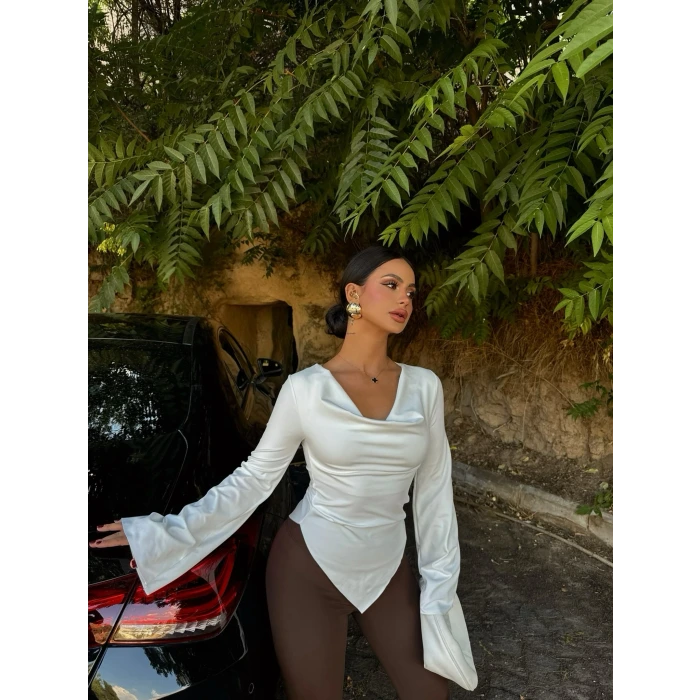 Beyaz Degaje Yaka Polyamid Bluz