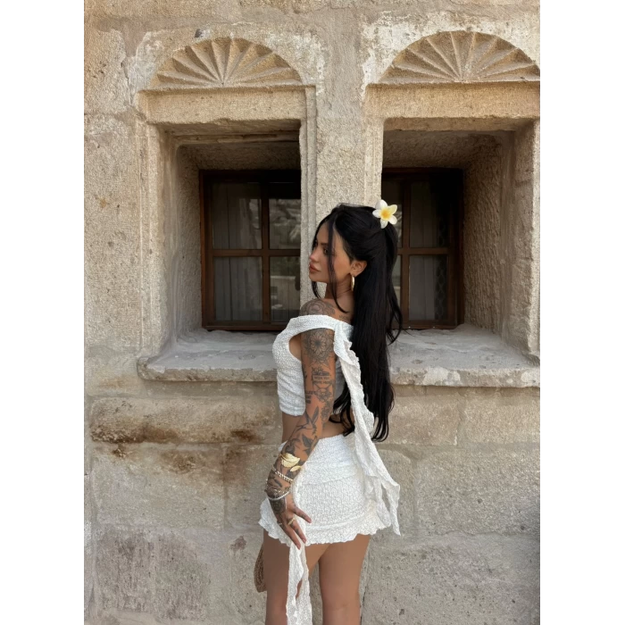 Beyaz Etek&Crop Kabartma İkili Takım