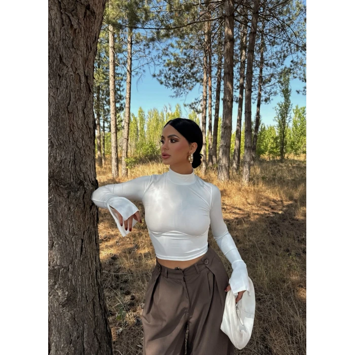 Beyaz Kolları Volanlı Balıkçı Crop