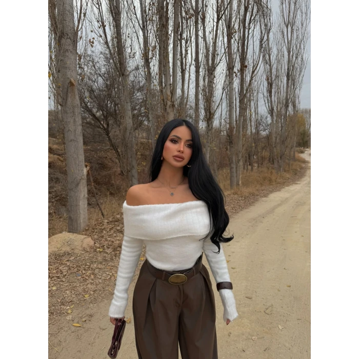 Beyaz Madonna Triko Crop