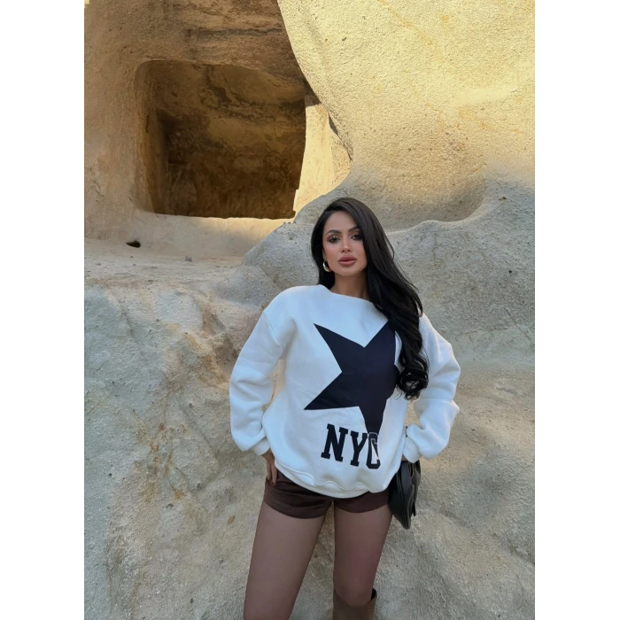 Beyaz NYC Kayık Yaka Sweat