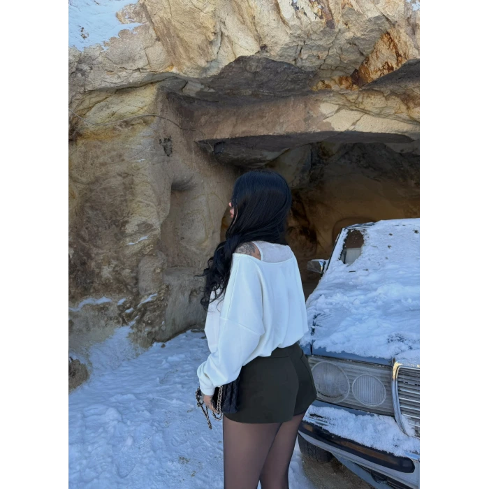 Beyaz Omuz Tül Askılı Sweat