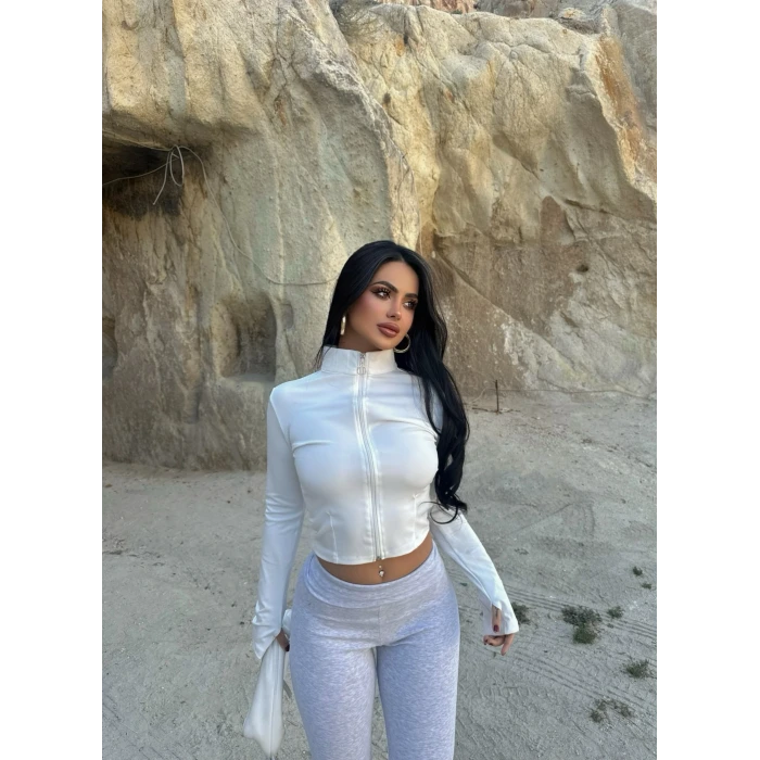 Beyaz Parmak Geçmeli Fermuarlı Crop