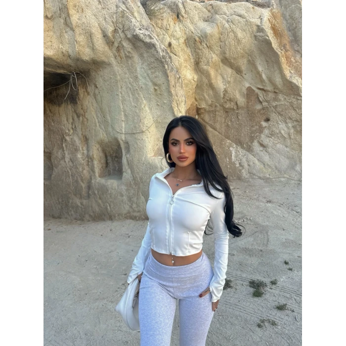Beyaz Parmak Geçmeli Fermuarlı Crop