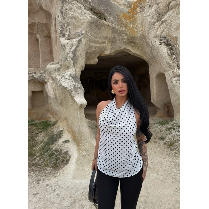 Beyaz Puantiyeli Degaje Bluz