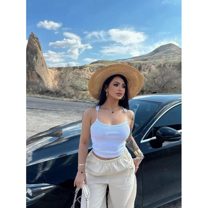 Beyaz Şeffaf Askılı Kaşkorse Crop