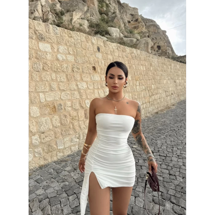 Beyaz Tek Büzgülü Straplez Elbise