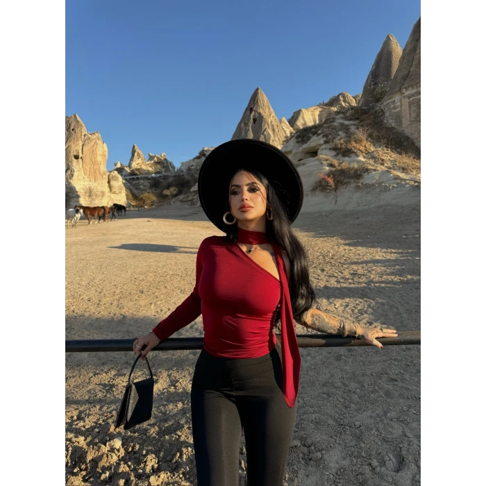 Bordo Fularlı İki Parça Crop