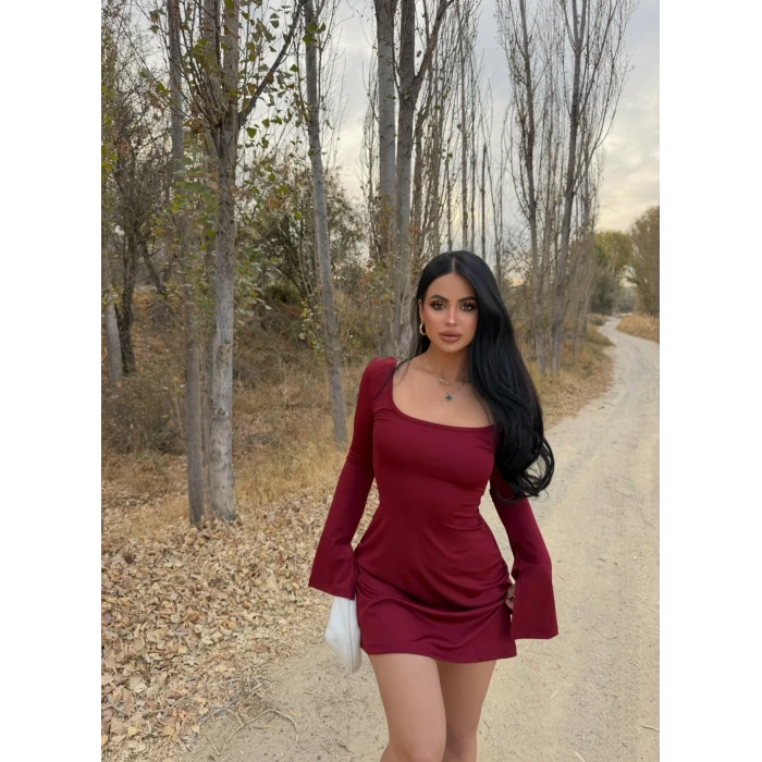 Bordo Kare Yaka Volanlı Elbise