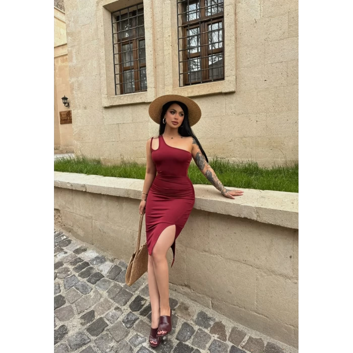 Bordo Omuz Pencereli Yırtmaçlı Elbise