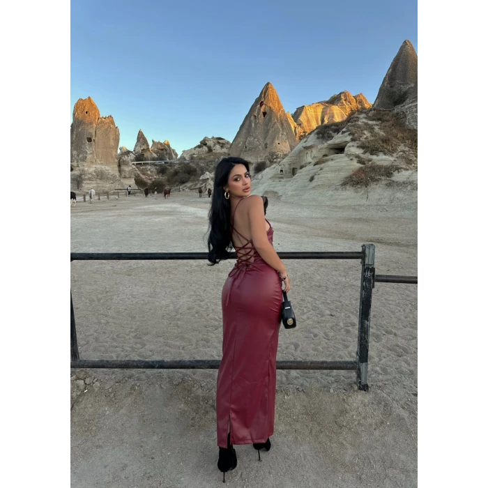 Bordo Sırt Bağcıklı Deri Elbise