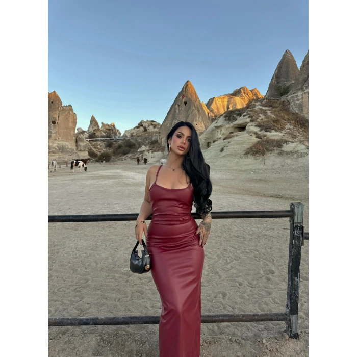 Bordo Sırt Bağcıklı Deri Elbise