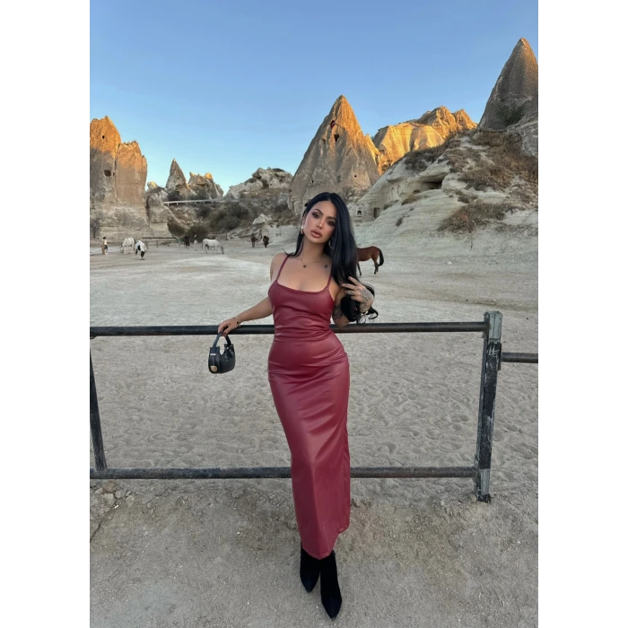 Bordo Sırt Bağcıklı Deri Elbise