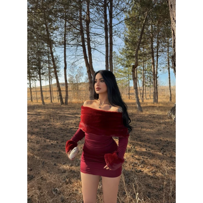 Bordo Yakası Kürklü Madonna Elbise