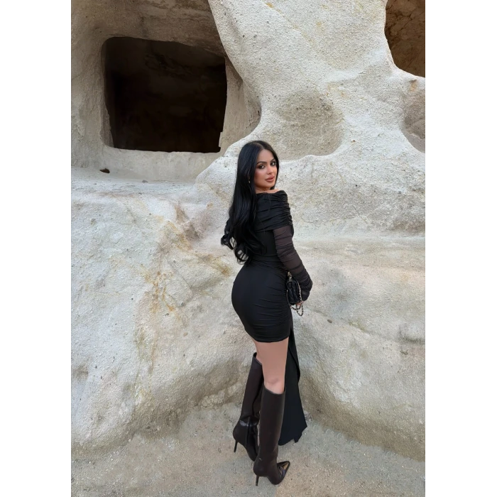 Broş Detaylı Design Elbise