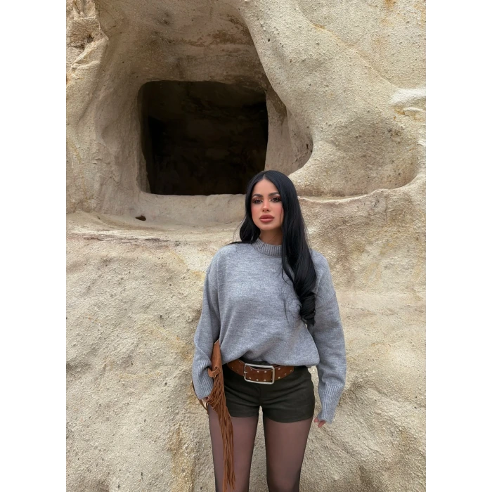 Gri Dik Yaka Basic Kazak