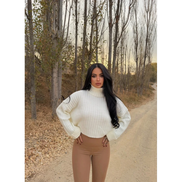 Ekru Boğazlı Fitilli Kazak