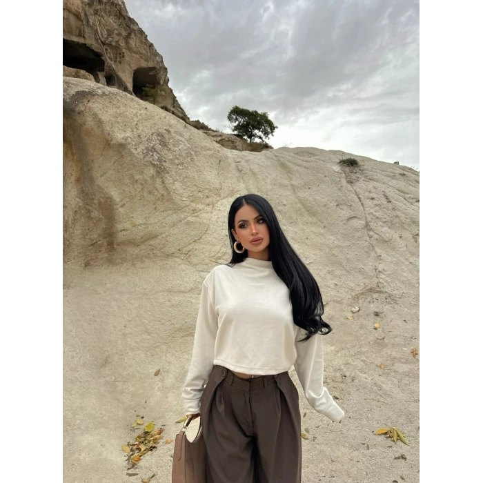 Ekru Dik Yaka Selanik Sweat