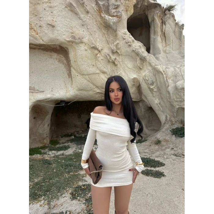 Ekru Katlamalı Kaşkorse Madonna Elbise