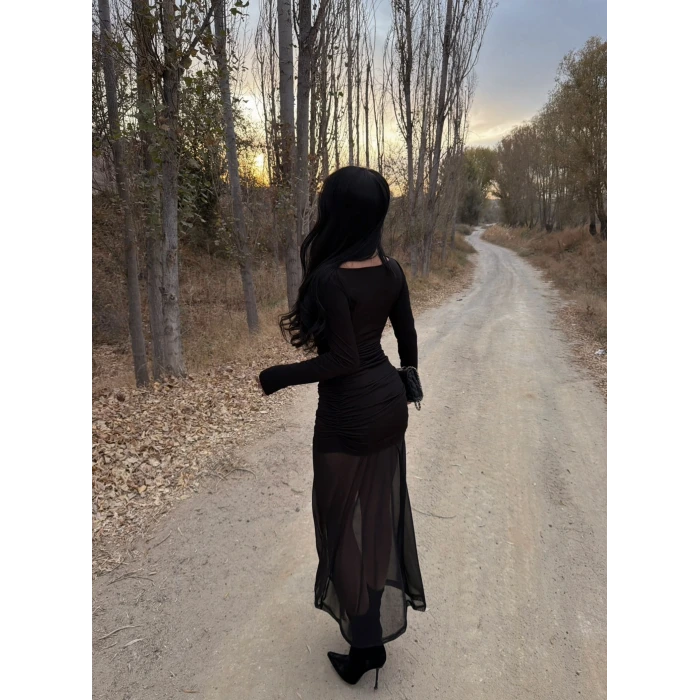 Eteği Tül Kare Yaka Elbise