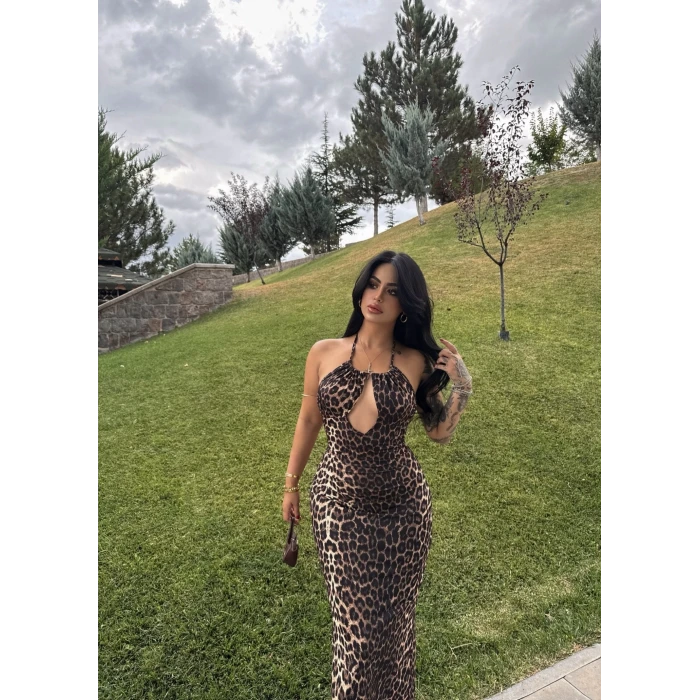 Göğüs Pencereli Leopar Elbise