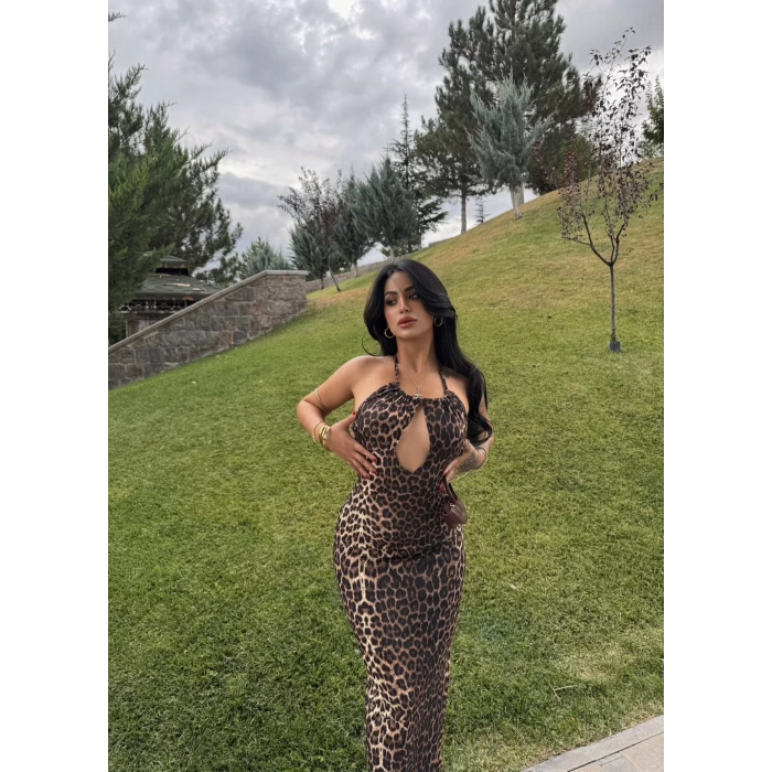 Göğüs Pencereli Leopar Elbise