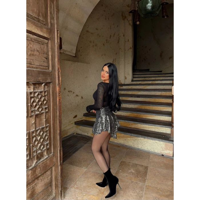 Gri Asimetrik Kesim Payetli Etek