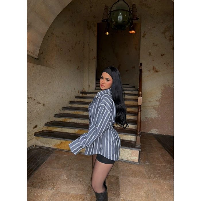 Gri Çizgili Pileli Gömlek