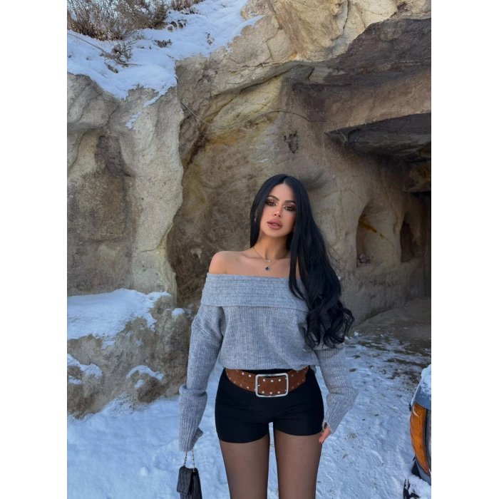 Gri Madonna Yaka Kalın Fitilli Kazak