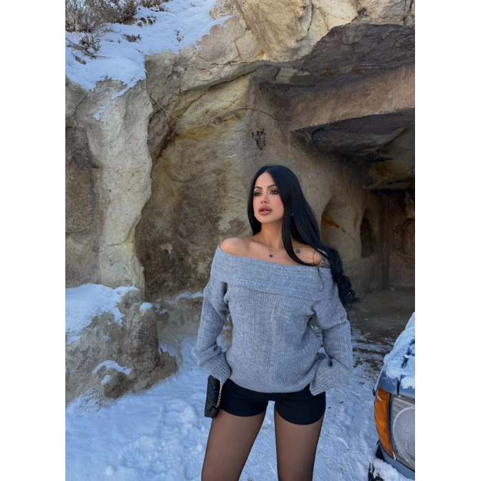 Gri Madonna Yaka Kalın Fitilli Kazak