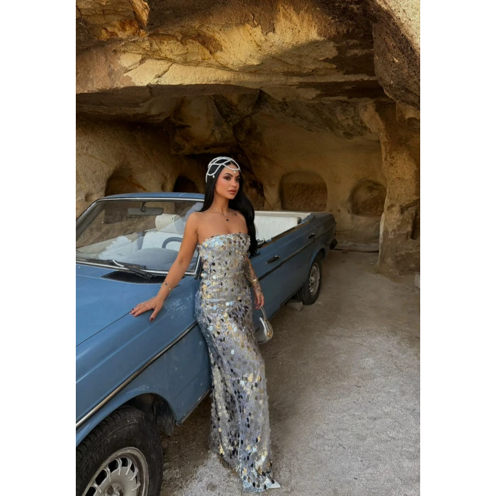 Gri Payetli Straplez Maxi Elbise