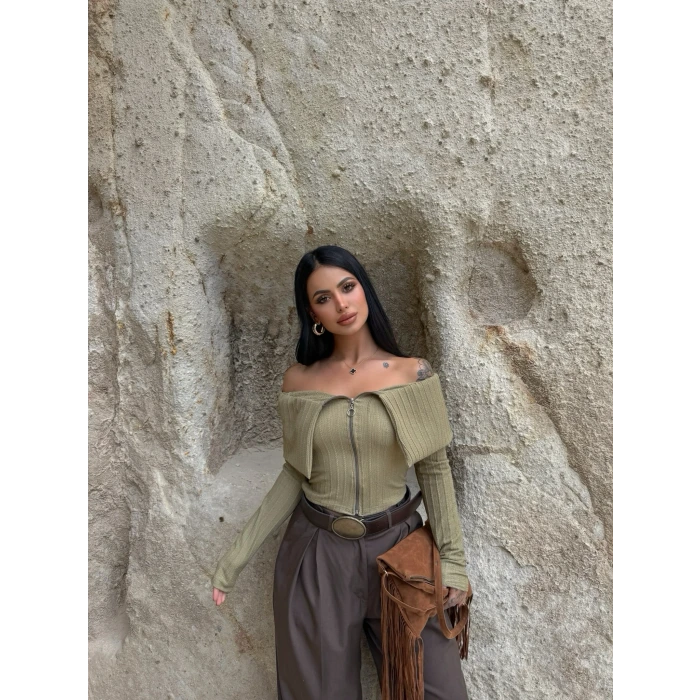 Haki Mendili Yaka Fermuarlı Crop