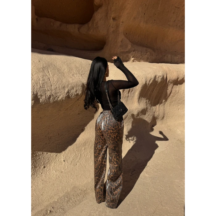Işıltı Leopar Desen Pantolon