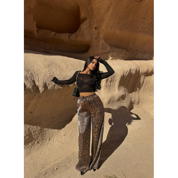 Işıltı Leopar Desen Pantolon