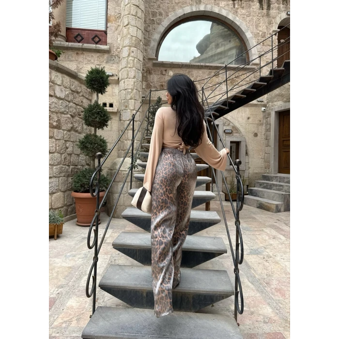 Işıltı Leopar Desen Pantolon