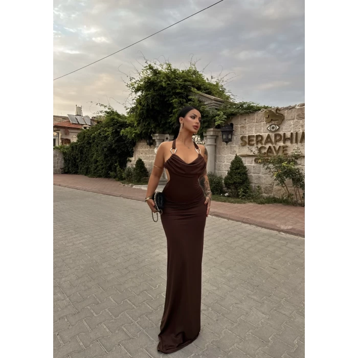 Kahve Aksesuarlı Degaje Elbise