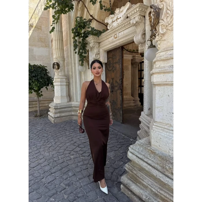 Kahve Boyundan Geçmeli Maxi Elbise