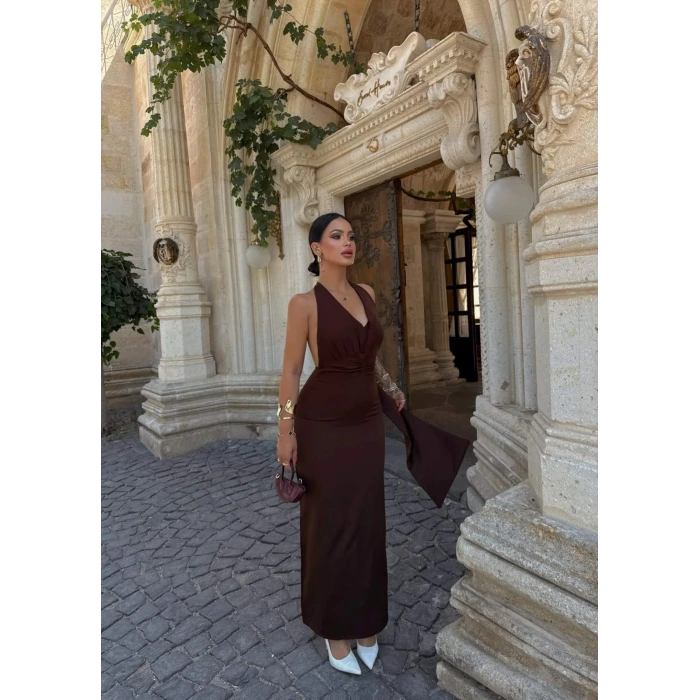 Kahve Boyundan Geçmeli Maxi Elbise
