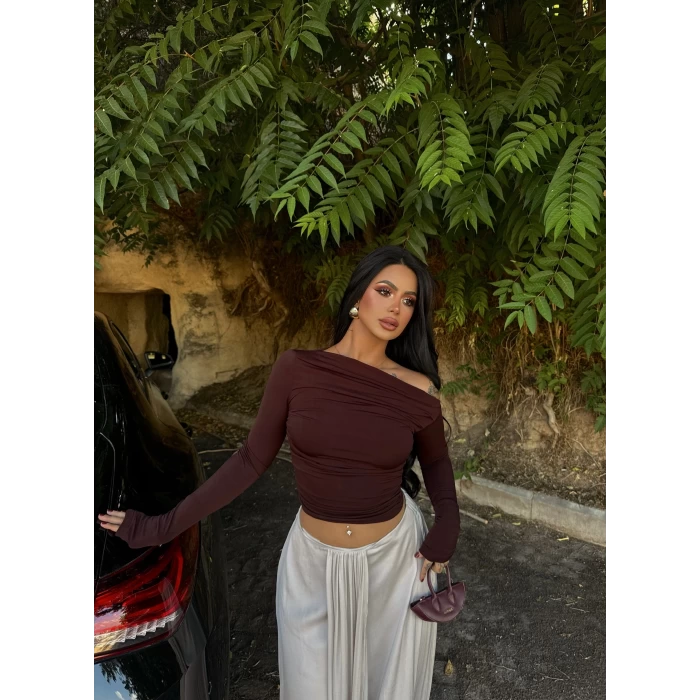 Kahve Büzgülü Kayık Yaka Crop