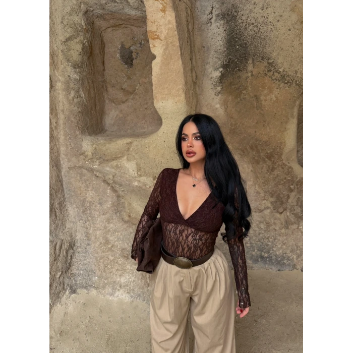 Kahve İçi Astarlı Güpürlü Bodysuit