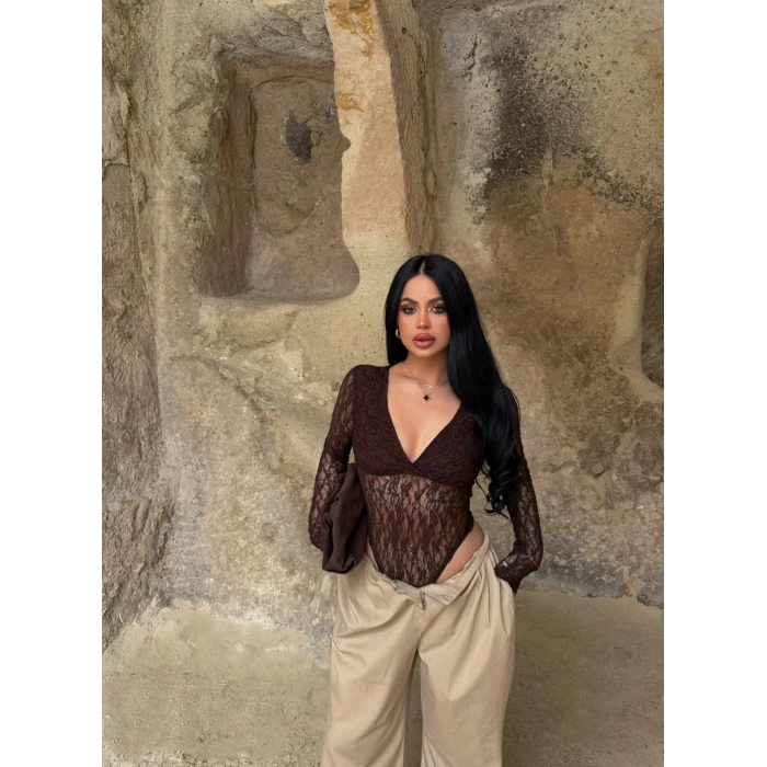 Kahve İçi Astarlı Güpürlü Bodysuit