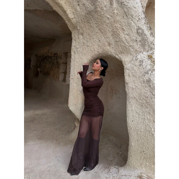 Kahve Kare Yaka Tüllü Maxi Elbise