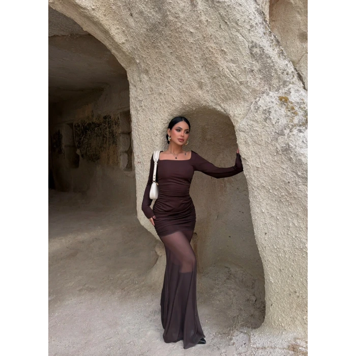 Kahve Kare Yaka Tüllü Maxi Elbise