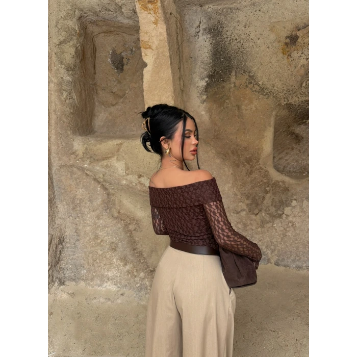 Kahve Madonna Yaka Fistolu Crop