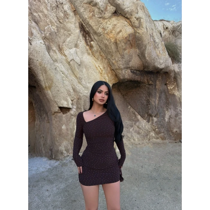 Kahve Yaka Asimetrik Taşlı Elbise