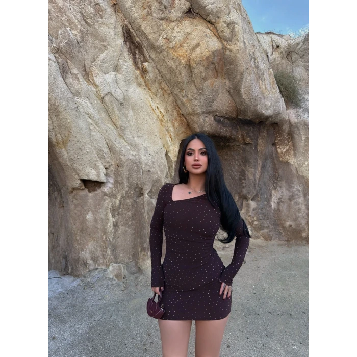 Kahve Yaka Asimetrik Taşlı Elbise