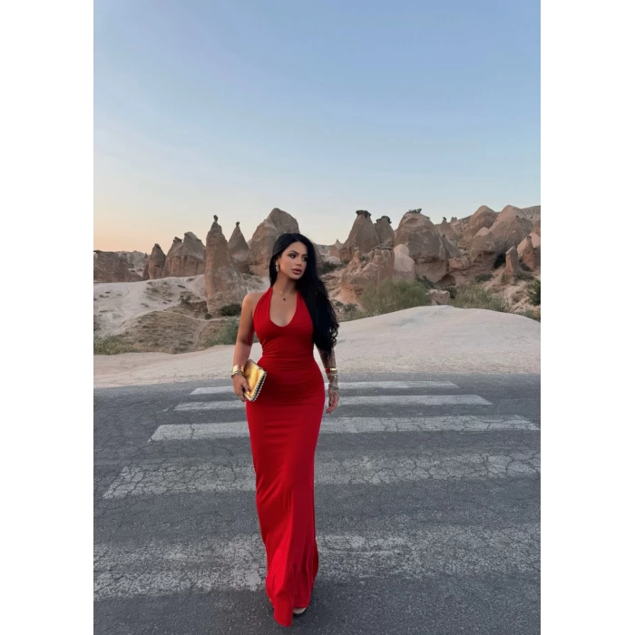 Kırmızı Boyundan Geçmeli Maxi Elbise