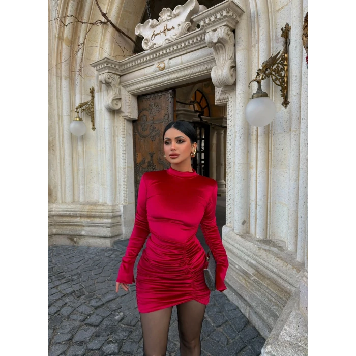 Kırmızı Büzgülü Kadife Uzay Elbise