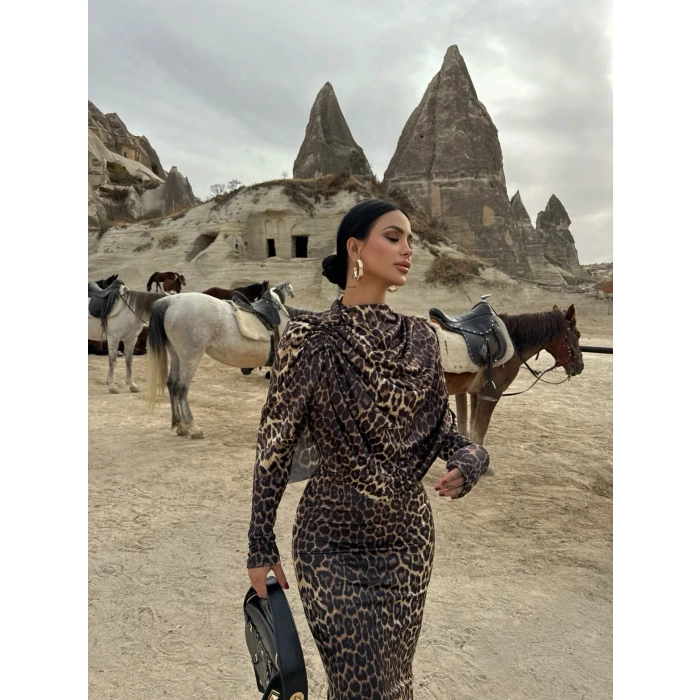Leopar Şal Yaka Maxi Elbise